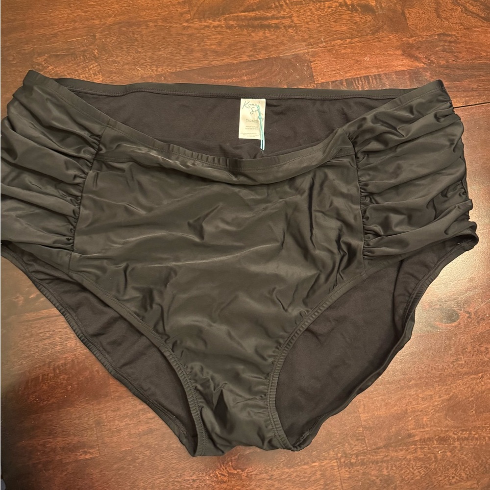Kona Sol Black Swimwear